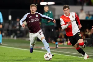 Crystal Palace prepara investida no Liverpool em janeiro por jogador versátil