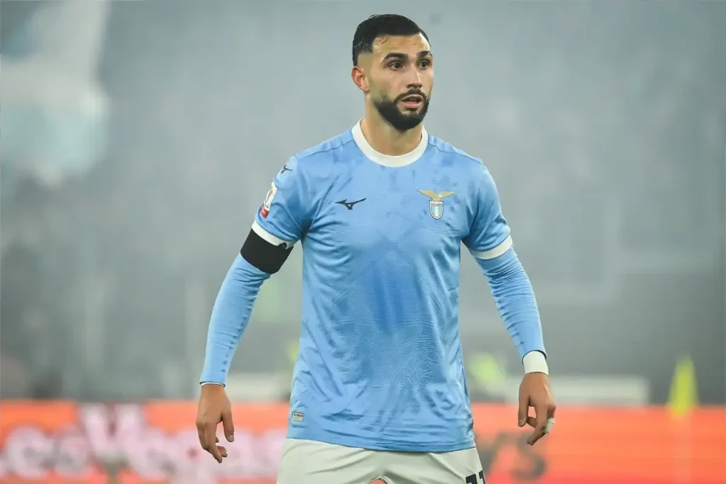 Leeds United inicia negociações para contratar sul-americano de 27 anos