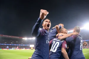 Thiago Silva revela segredos do sucesso: “joga imenso sem sujar a roupa”