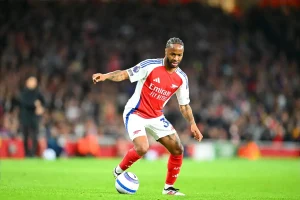 Raheem Sterling abandona Chelsea e torna-se agente livre: Quais as opções?
