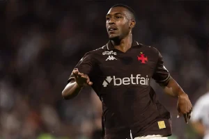 Rayan, jovem prodígio brasileiro, assina com o Bournemouth por 30 milhões de libras
