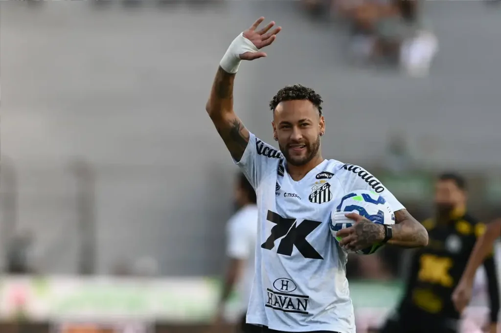 Neymar renova contrato com o Santos em busca de lugar na seleção para o mundial