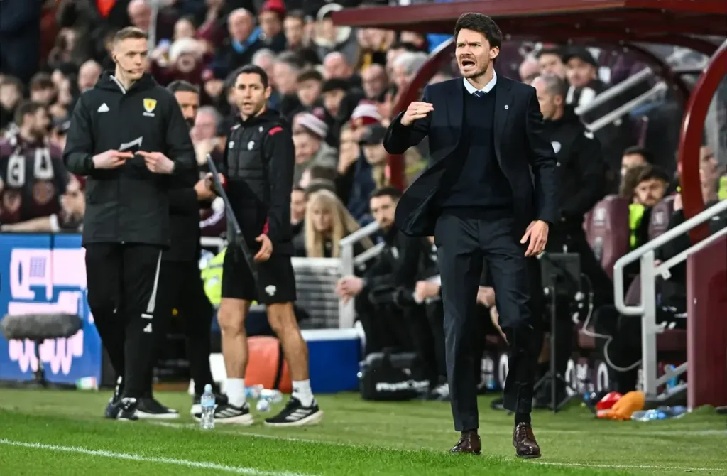 Mentalidade de defesa perfeita impulsiona renascimento dos Rangers de Rohl