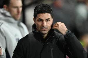 Mikel Arteta mira futuro craque enquanto Arsenal persegue jovem talento