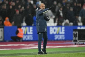 Nuno Espírito Santo defende que derrota do West Ham frente ao Forest foi injusta