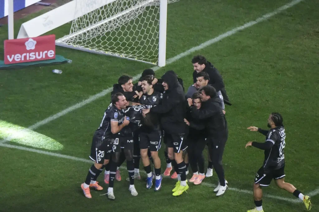 Vitória de Guimarães faz história com uma vitória emocionante