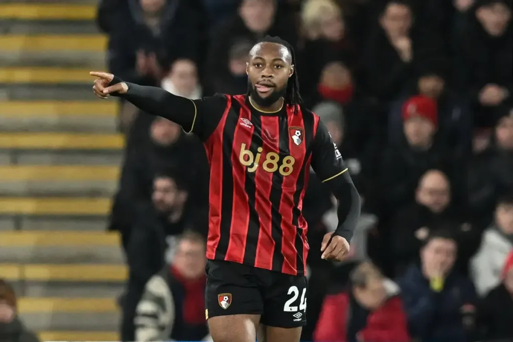 Manchester City garante Antoine Semenyo por 62,5 milhões de libras