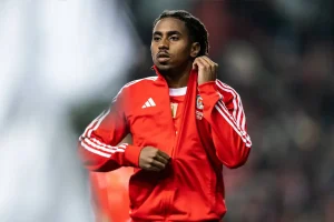 “Benfica fine-tunes strategies in the last training session before the classic at the Dragon.”