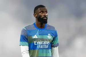 Ronaldo tenta contratar estrela do Real Madrid para o Al Nassr