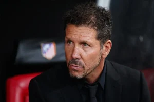 Simeone comenta drama à beira do campo após derrota do atlético para o Real Madrid