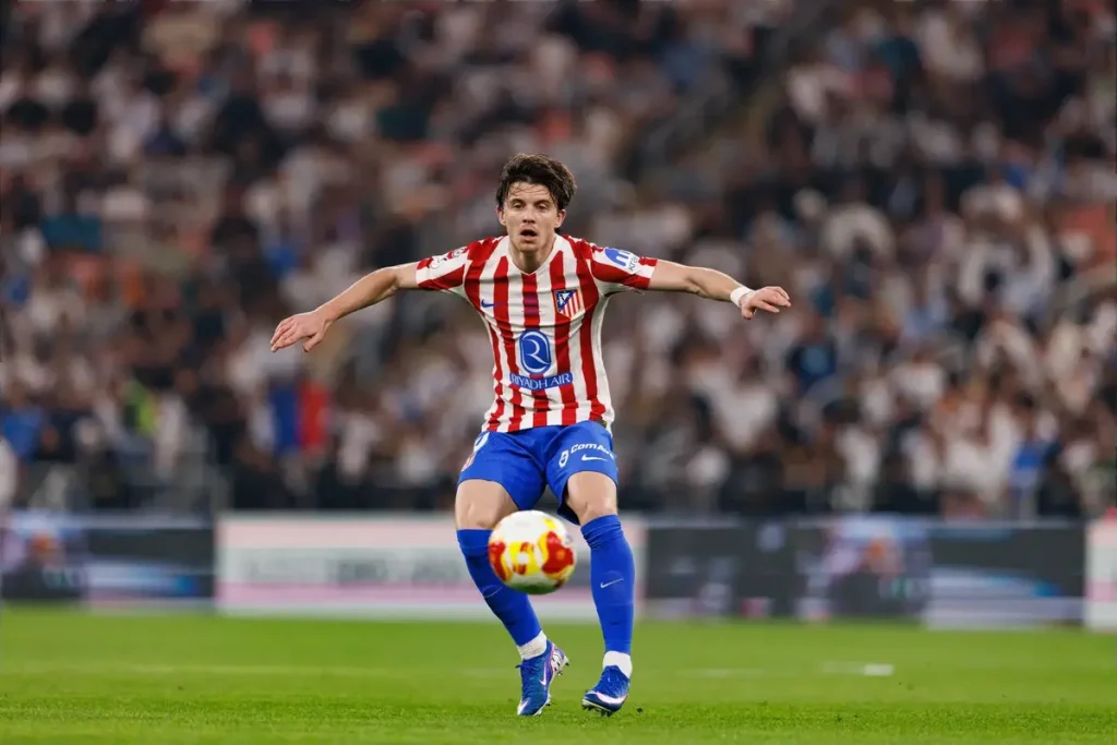 Conor Gallagher faz exames médicos hoje enquanto Tottenham mira negócios em janeiro