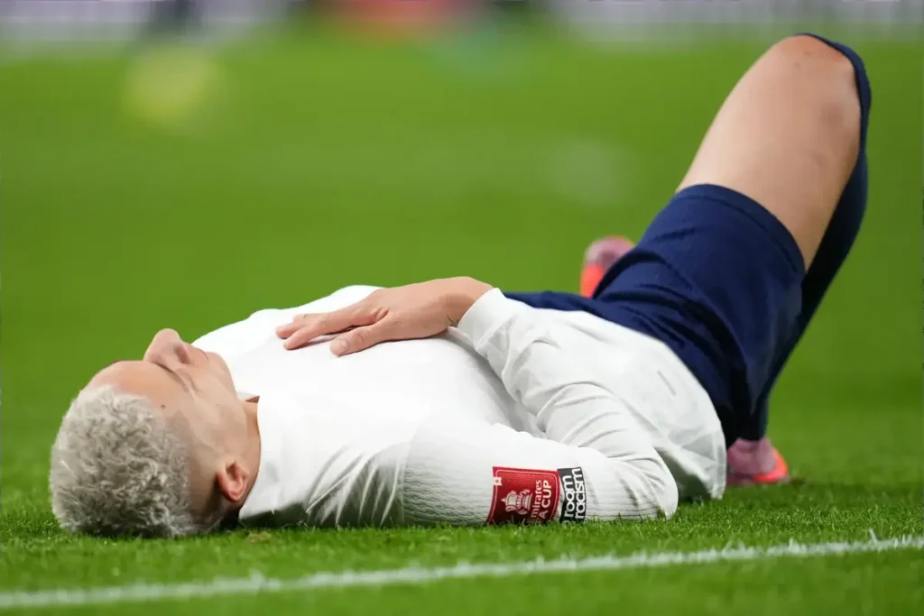 Richarlison sofre novo revés no Tottenham