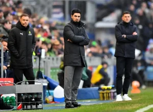 Arteta muda posição de estrela do Arsenal para garantir transferência imperdível