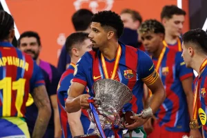 Ronald Araújo regressa de pausa para saúde mental e leva barça à supertaça
