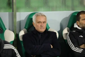 “Mourinho defends Benfica and refuses to comment on Rafa Silva.”