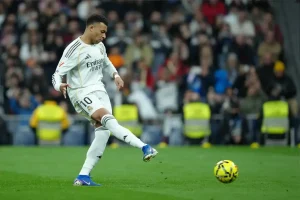 Mbappé aproxima-se do recorde de Ronaldo na Champions League após 20 jogos
