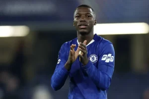 Caicedo brilha e Chelsea supera Pafos para entrar no top oito