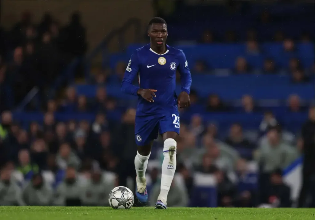 “Chelsea gains a new weapon while Cole Palmer faces challenges, praises legend.”