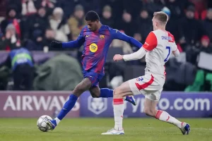 A major European club is considering moving for Marcus Rashford if Barcelona gives up.
