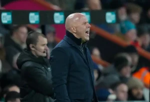 Arne Slot explains the decision to leave Hugo Ekitike on the bench against Bournemouth.
