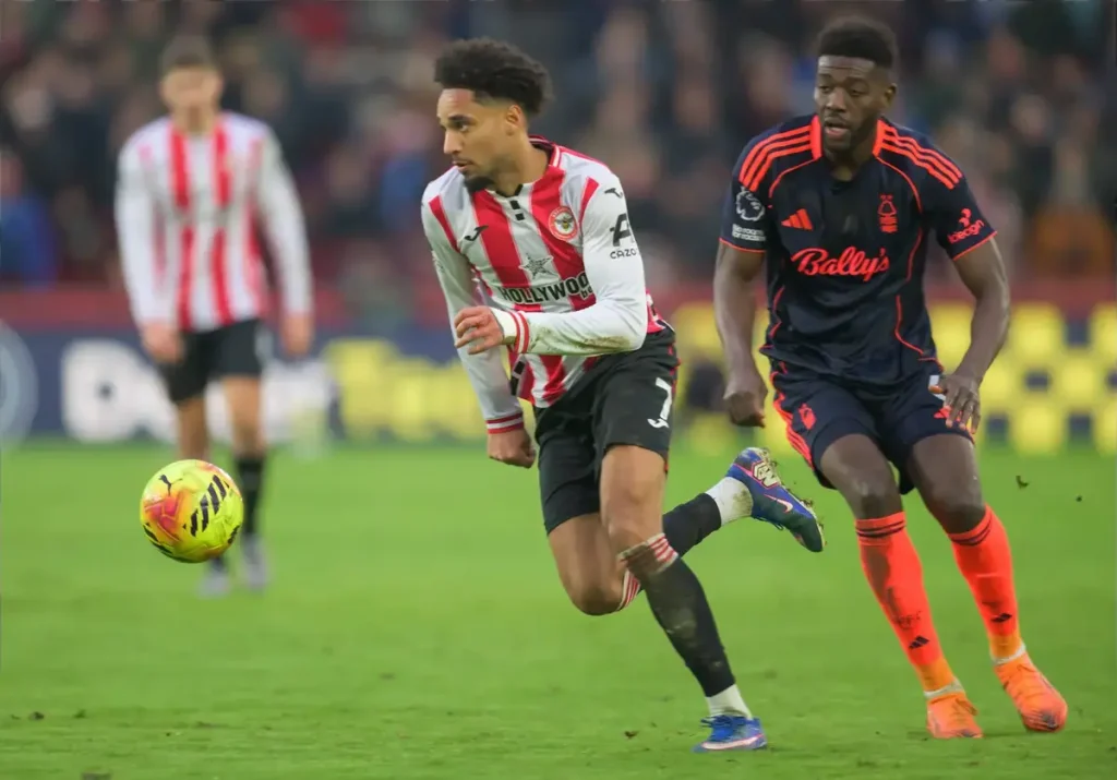 Nottingham Forest moves away from the relegation zone with a victory over Brentford.