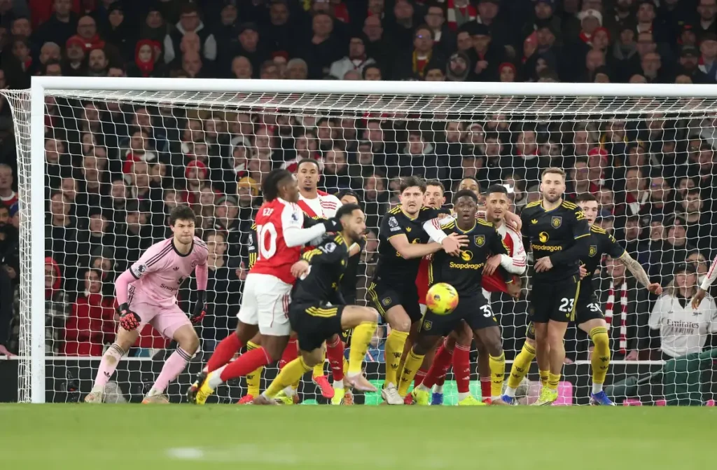 Arsenal perde para o Manchester United e deixa lições valiosas em campo