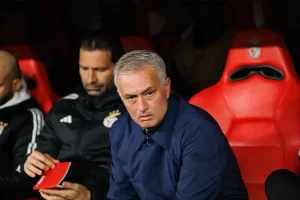 “Mourinho surprises with Benfica and places five English clubs in the Champions League.”