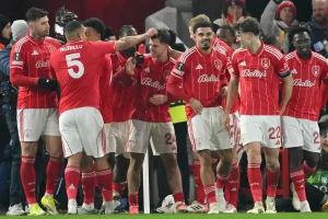 Nottingham Forest enfrenta fenerbahçe e Celtic mede forças com Stuttgart