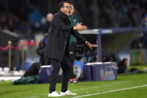Liam rosenior revela novidades cruciais da equipa do Chelsea antes do jogo com o West Ham