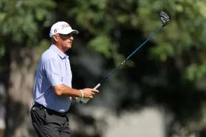 Veterano golfista  Steve Pate revela batalha contra o cancro após meses de tratamento