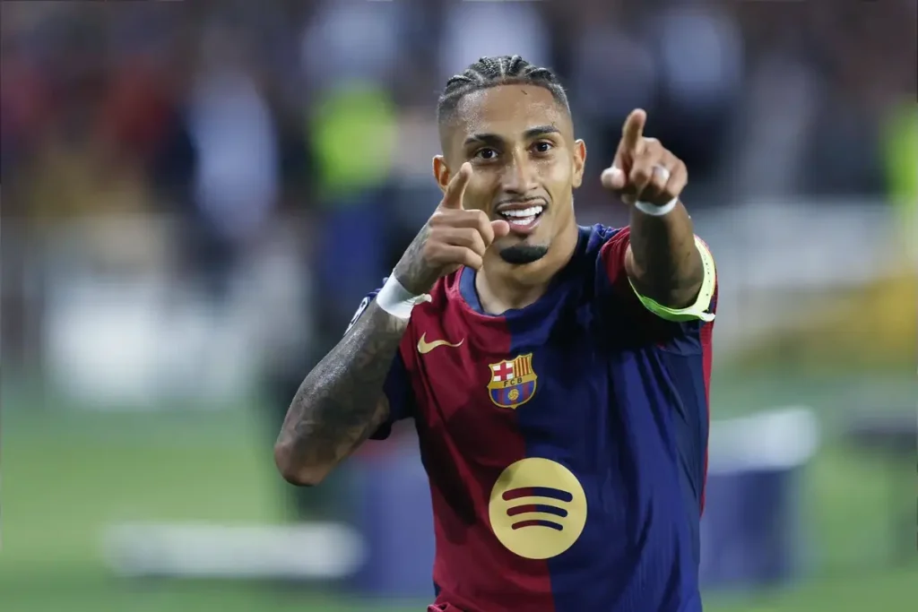 Raphinha revela segredo do sucesso do Barça: «somos família»