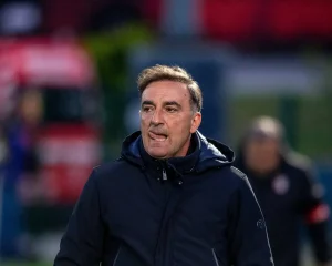 Carlos Carvalhal defende Prestianni e alerta para os perigos de falsas acusações