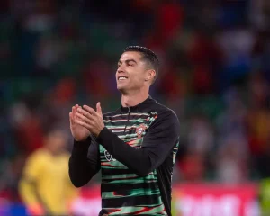 Cristiano Ronaldo pode regressar ao antigo clube enquanto Liverpool procura sucessor de Salah