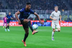 Impulso para o Liverpool com cláusula de rescisão ativa no contrato de jogador do inter de milão
