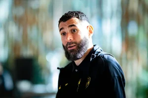 Benzema prepara-se para nova aventura no Al Hilal