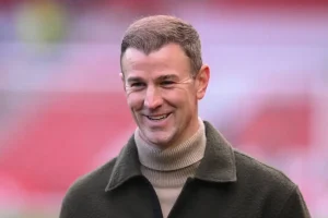 Joe Hart joins Shrewsbury after leaving Manchester City.