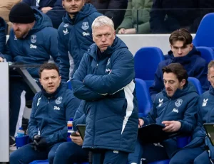 Moyes garante estabilidade nos jogos fora e busca conforto em casa com o Everton