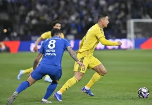 Cristiano Ronaldo regressa ao onze do Al Nassr após três jogos de ausência