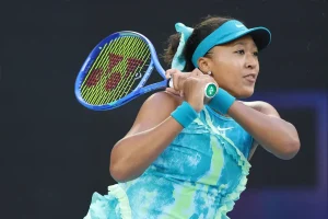 Naomi Osaka responde a críticos e defende o seu estilo de jogo audacioso