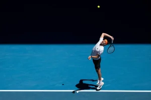 Zverev em risco de queda acentuada após pesadelo em Acapulco