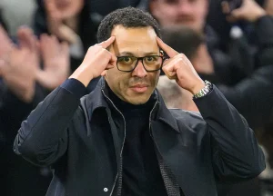 Rosenior acredita na dedicação de palmer ao Chelsea apesar de rumores do Manchester United