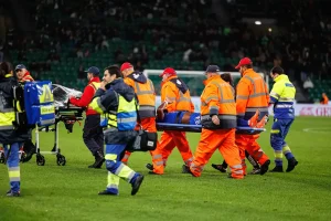 Aves SAD anuncia lesão grave de Antoine Baroan e Sporting envia apoio
