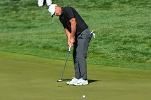 Brooks Koepka lidera o torneio no Cognizant Classic 2026