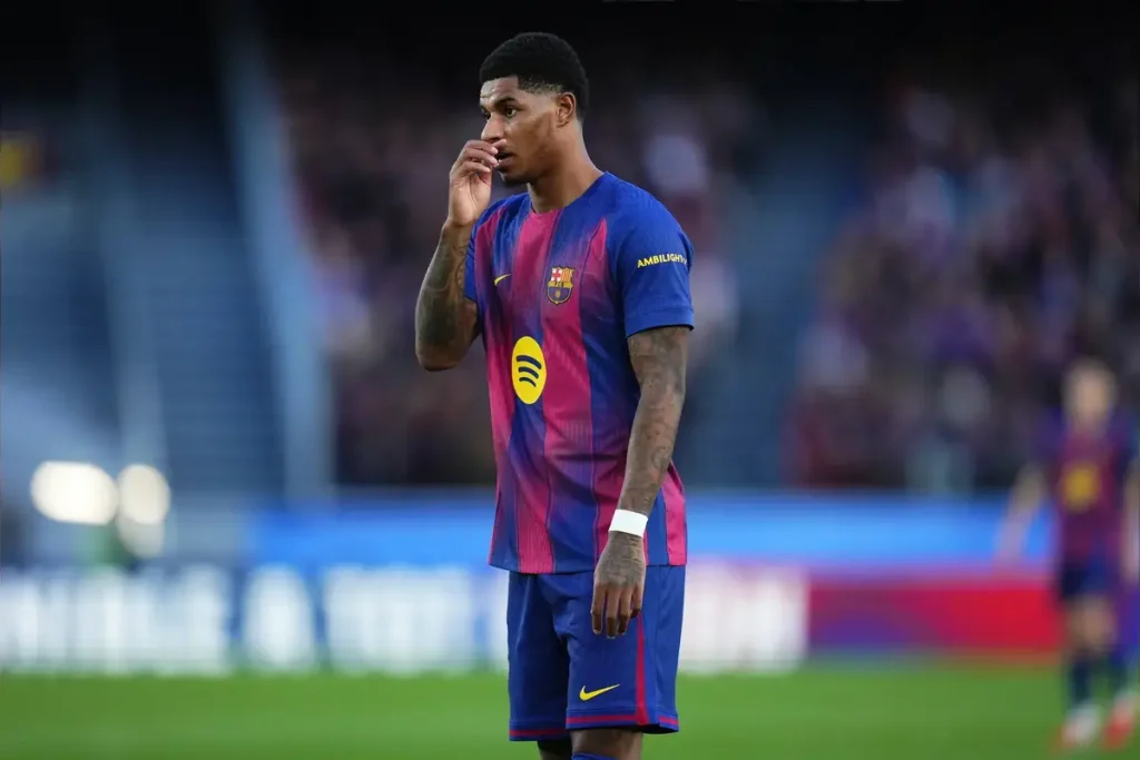 Barcelona prepara oferta milionária para garantir Rashford no mercado