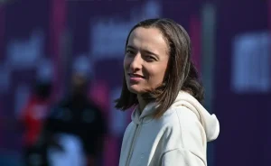 Iga Swiatek explica ausência no jogo de Rybakina e Sabalenka na austrália