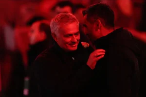 “Mourinho surprises by not holding a press conference before the game in the Azores.”