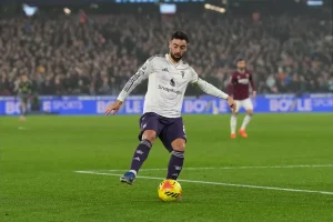 “Bruno Fernandes targeted by PSG as Manchester United considers bombshell decision.”