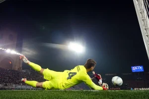 Lazio supera Bologna nos penáltis e avança na Coppa Italia