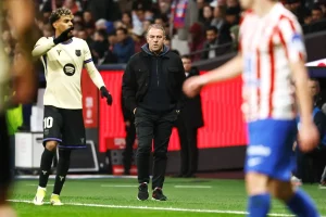 Hansi Flick comenta controvérsia do VAR após derrota do Barcelona com o Atlético