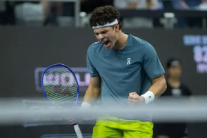 Shelton em perigo, Paul eliminado por Kecmanovic em Dallas